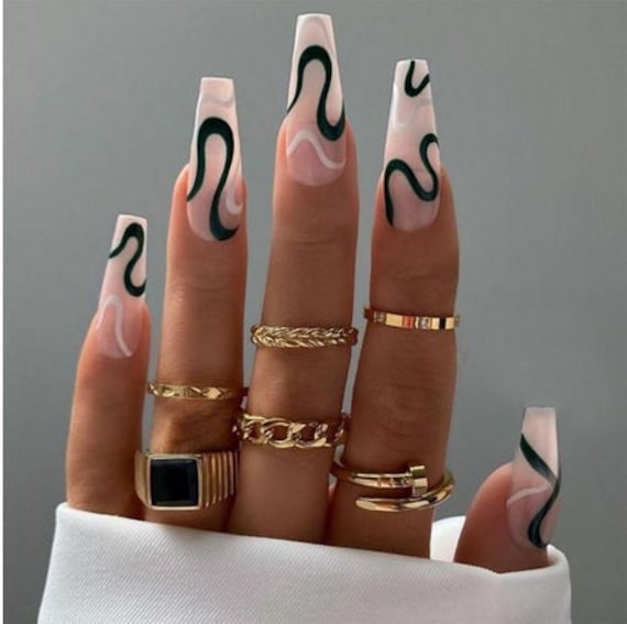 15 Abstract Nail Art Designs to Inspire Your Inner Artist