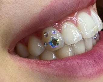 Flower | Star Flower Crystal • Tooth Gem (Swarovski) - various colors