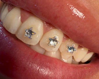 4 mm - small crystal star / micro star tooth gem