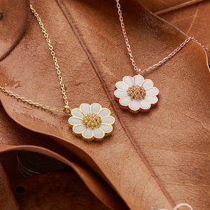 Daisy Necklace, Flower Necklace, Floral Necklace, Daisy Flower Necklace With Zircon Gems, Daily Flower Necklace, Minimalist Flower Necklace