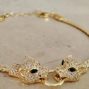 Panther Head Bracelet, Elegant Panther Head Gold Plated, Green-Eyed Panther Heads, Elegant Bracelet, Luxury Jewelry, Animal Jewelry