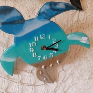 Meeresbild Ocean UHR "Schildkröte" Resin auf Holz mit Muscheln