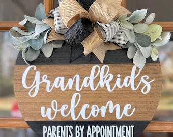 Grandkids Welcome Door Hanger, Grandkids door sign, Grandkids Welcome sign, Grandkids Wreath, Grandparents gift, Grandparents door decor