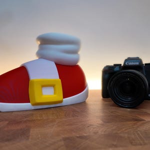 Super Size Sonic the Hedgehog Shoe - Retro Gaming Display Piece - 3D Printed