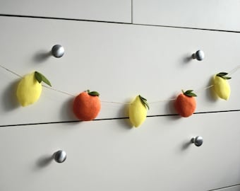 Felt Citrus Fruit Garland: Handmade Lemon & Orange Nursery Decoration