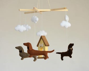 Móvil para bebé hecho a mano con forma de perro: decoración para la habitación del cachorro salchicha