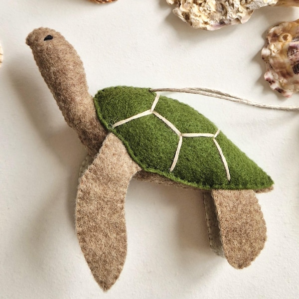 Tortue en feutre, ornement de tortue de mer fait main