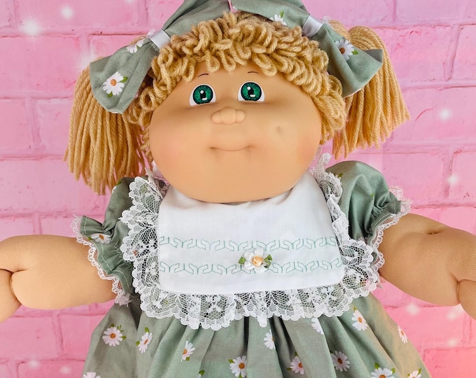 Vintage 1986 Cabbage Patch Kid Doll: Green Eyes, Pigtails, Daisy Dress