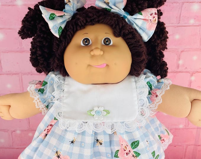 Vintage Cabbage Patch Kid Doll: 1986 KT Factory, Brown Popcorn Hair