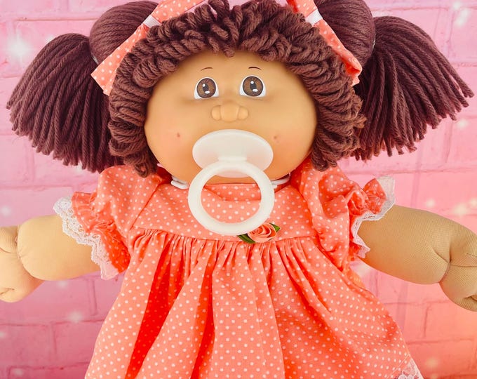 1983 First Edition Cabbage Patch Kid Doll: Brunette Hair, Peach Polka Dots