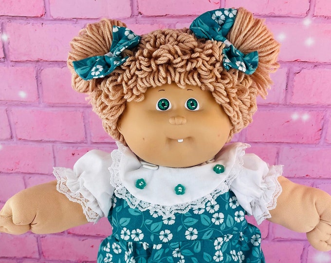 Cabbage patch doll, vintage 1985 OK, beige hair girl first tooth cabbage patch, kids gift for little girls 1980s retro toys gift for mom