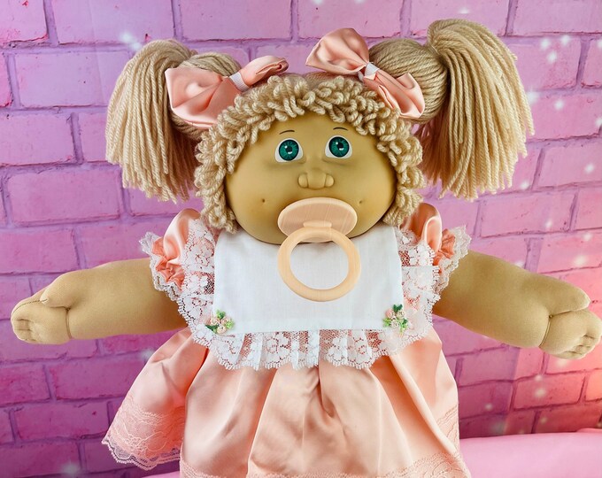 Jesmar Cabbage Patch Kids Collector Doll Vintage Pacifier Girl Beige
