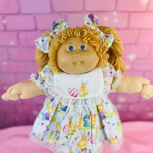 Cabbage Patch kid, vintage collector doll first edition, 1983 butterscotch blonde hair, Tooth Easter dress gift toys Cabbage Patch doll