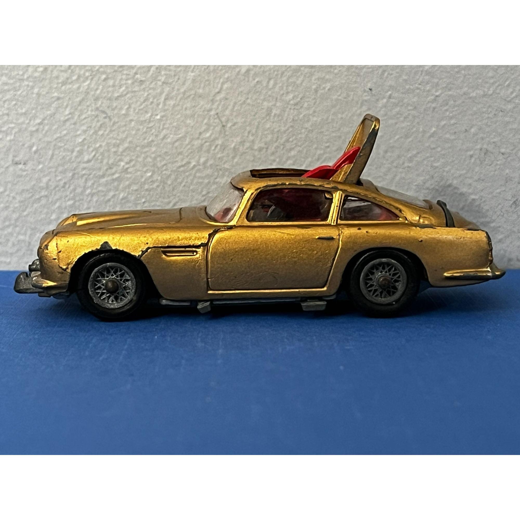 Modèle Réduit Aston Martin DB5 007 Corgi 1/43 - Vintage Vert, Métal - Occasion Années 70