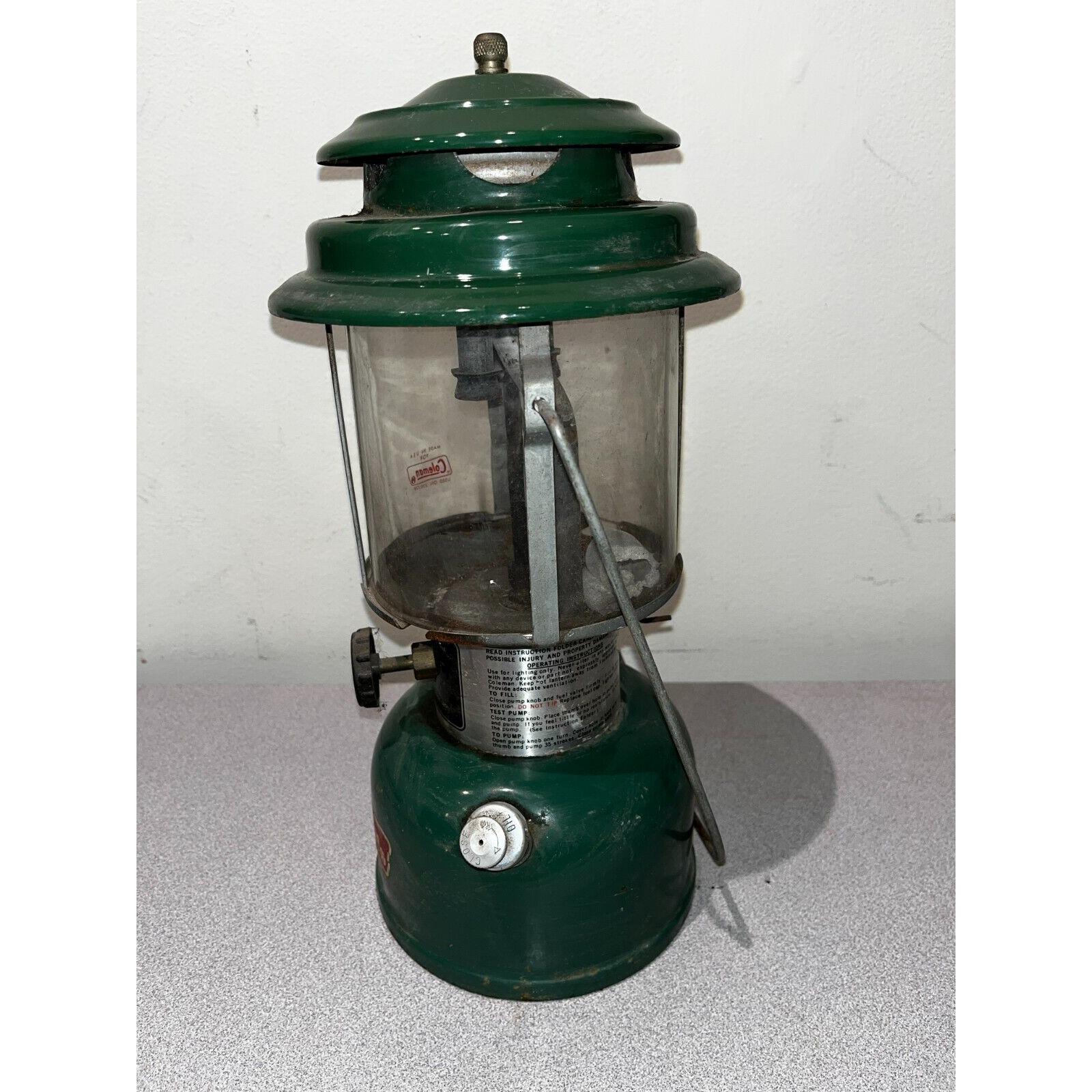 Vintage COLEMAN Lantern Green Model 220K Dual Mantle 5/1981