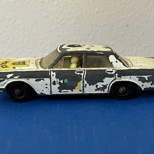 Vintage Lesney Matchbox Ford Galaxie No. 55/59 (Police / Fire chief Car) - Loose 1/64