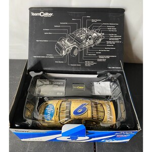 Signed Mark Martin #6 Viagra 2001 Taurus 1:24 Team Caliber Owners Gold read nos