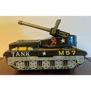 Vintage 1950&#39;s  Yonezawa  M-57 U.S.A. Toy Tin Litho Tank Battery Operated