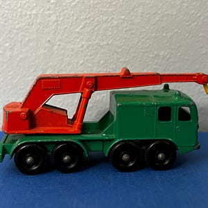 Vintage Lesney Matchbox 30 Faun 8 Wheel Crane Truck Regular Wheel NEAR MINT 1965