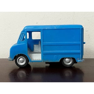 1960&#39;s VINTAGE MAK&#39;S TOYS 2051 Blue Delivery Van Friction motor  Hong Kong