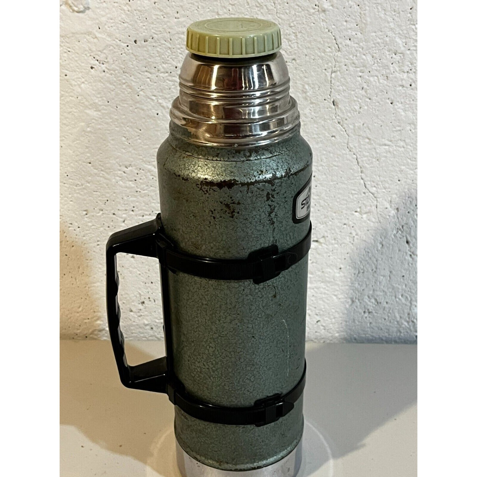 Vintage Aladdin Vacuum Bottle Thermos Black Made in USA 1