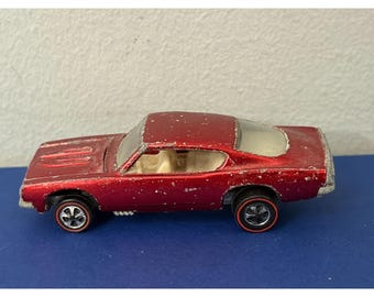 1967 Hot Wheels Redline Custom Barracuda USA Rose red