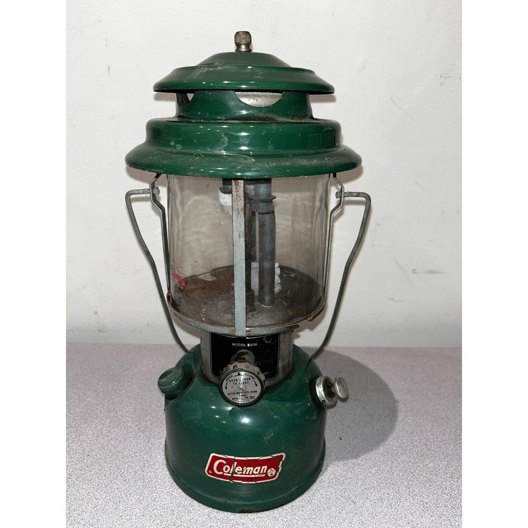 Vintage COLEMAN Lantern Green Model 220K Dual Mantle 5/1981