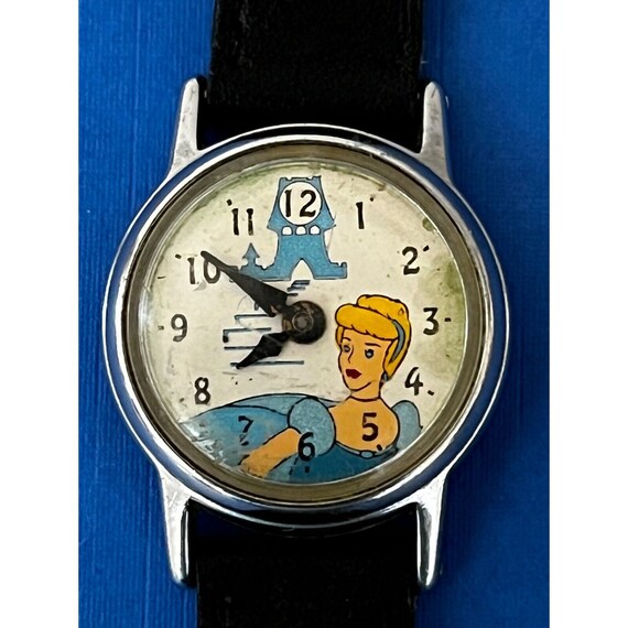 Vintage Cinderella Watch Walt Disney Productions Princess  display picture 3