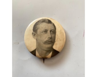 Antique 1896 hoag pinback Image photo of a man Political fraternity pin button