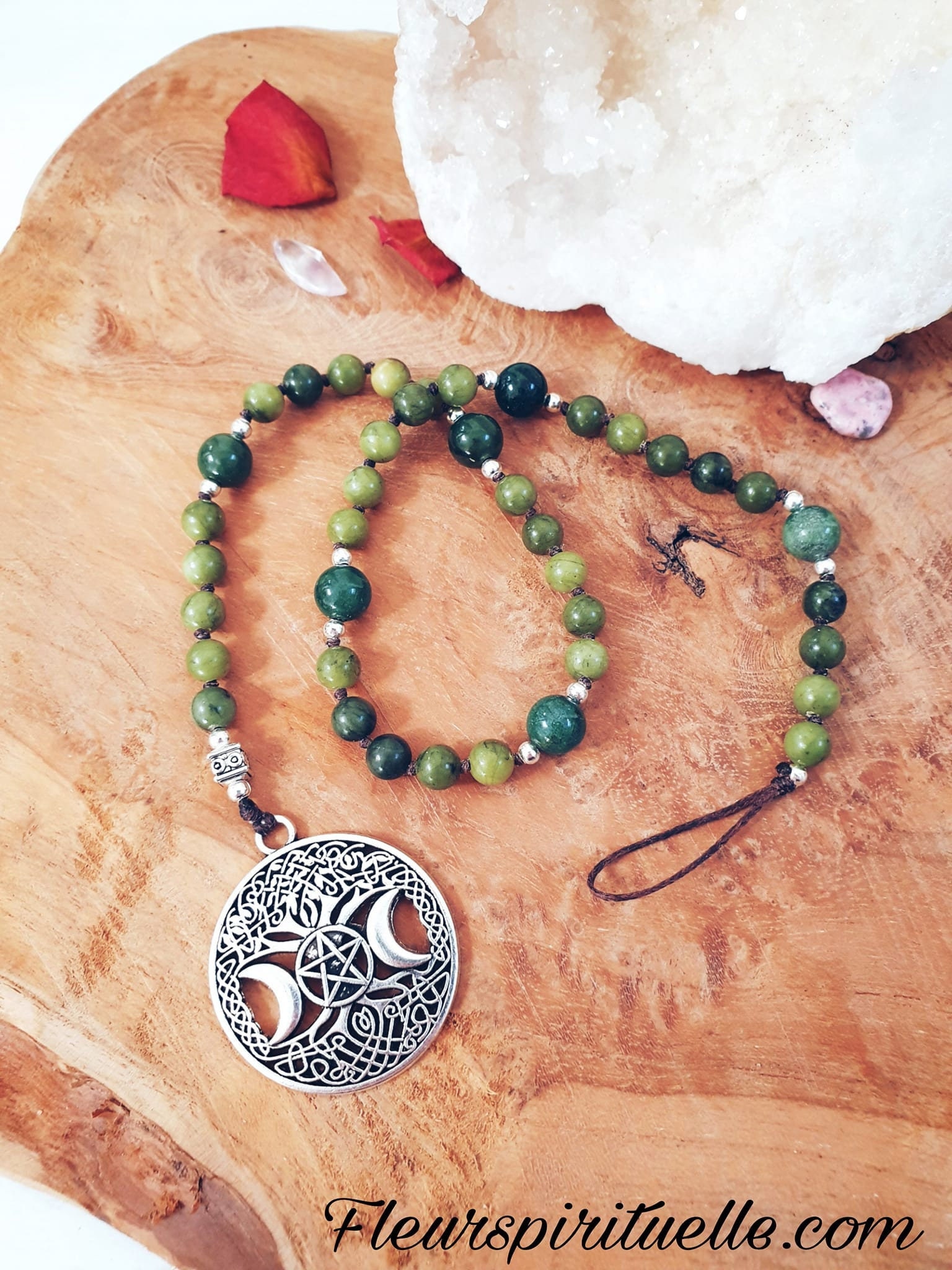 Echelle de Sorcière en Jade Canadien et Agate Mousse