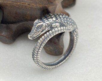 STERLING SILVER RING SOLID 925 CROCODILE NEW SIZE G V STERLING SILVER RING SOLID 925 CROCODILE NEW SIZE G V