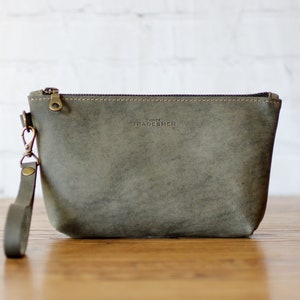 Handmade Leather Zipper Pouch