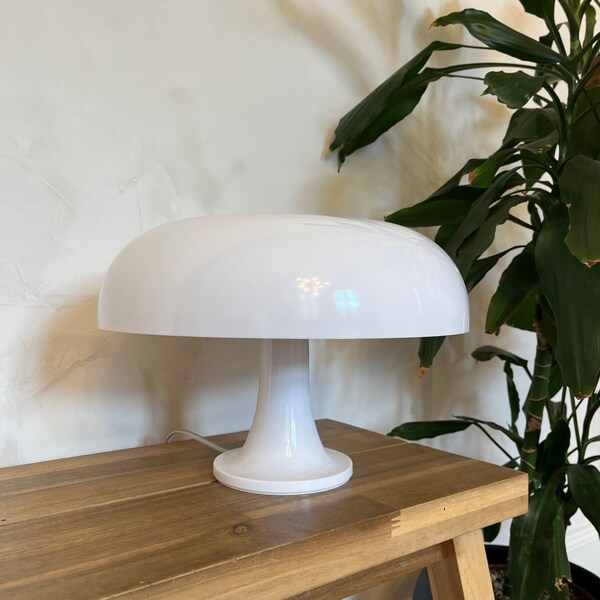 Original Artemide Nessino Mushroom lamp