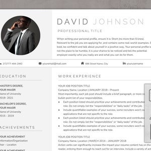 Puede incluir: Una plantilla de curr&iacute;culum en blanco y negro con una foto profesional de un hombre con traje. El curr&iacute;culum incluye secciones para educaci&oacute;n, experiencia laboral y logros. El texto del curr&iacute;culum est&aacute; en una fuente simple y moderna.