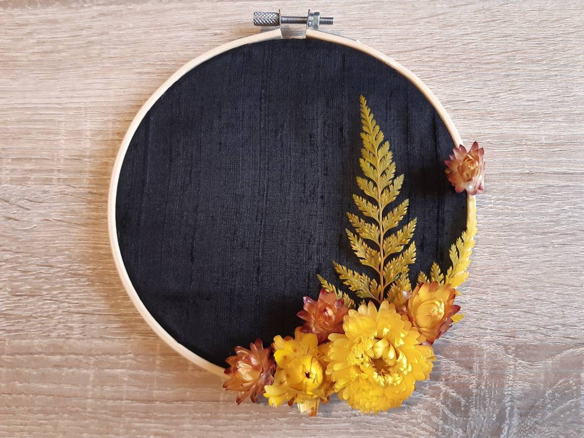 Tambour à Broder Fleurs Séchées