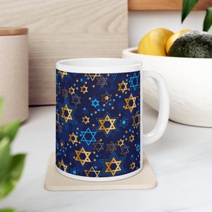 Davidstern Muster Blau und Gold Keramikbecher 11 Unzen minimalistisches israelisch inspiriertes Geschenk Schönes jüdisches Geschenk oder Souvenir