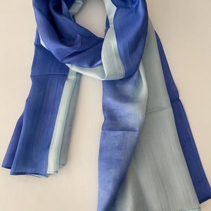 Mulberry Silk Scarf, Silk Scarves, 100% Silk, Soft Scarf, Hand Dyed Scarf, Fine Silk Scarf, light Scarf, Pure Silk, Blue Two Tone Scarf