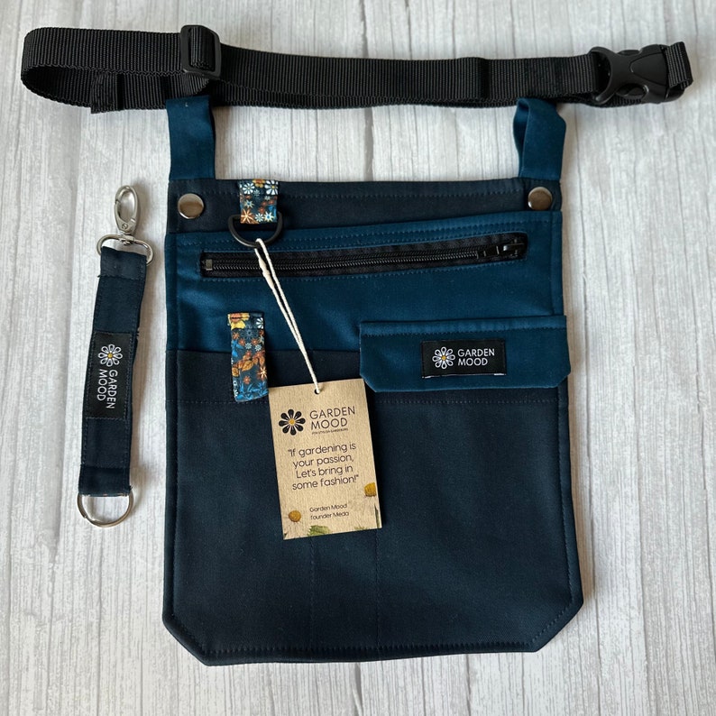 Denim beltbag with belt and key chain for tools