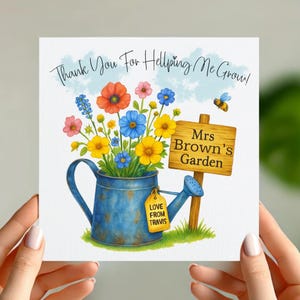 Biglietto di ringraziamento personalizzato per l'insegnante - Aiutandomi a crescere - Regalo di fine anno da parte di un bambino - Nome personalizzato - Assistente all'insegnamento/Asilo nido