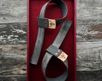 Black Leather Lifting Straps - Heavy Duty Veg Tan Deadlift Wrist Wraps - Custom Laser Engraved Gym Gift for Him - Solid Copper Rivets