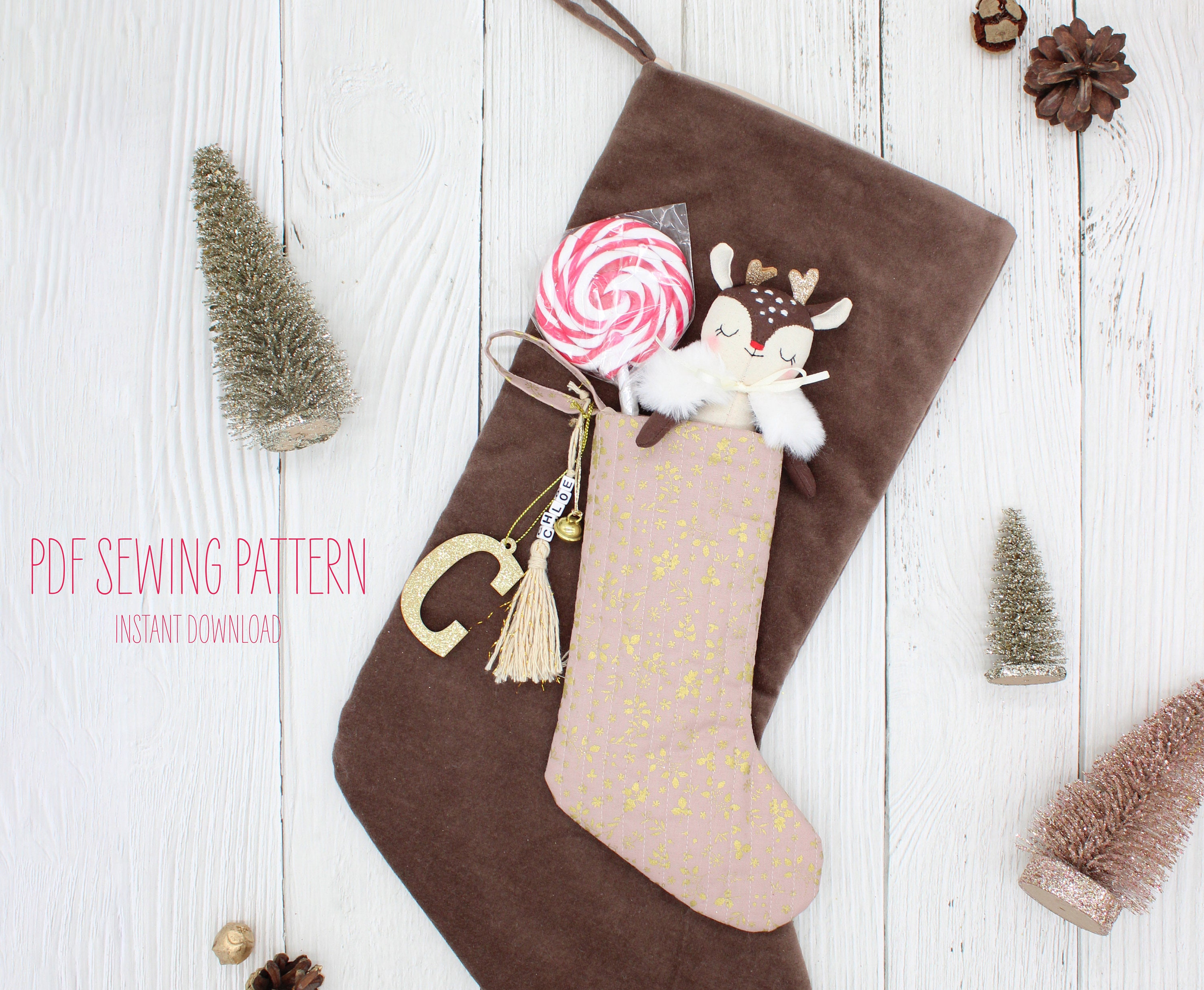 Christmas Deer Socks DIY Latch Hook Kits for Kids Beginner Cute Fun Xmas  Stocking Socks Christmas Ornament Bag Pre-printed Pattern 17x12 