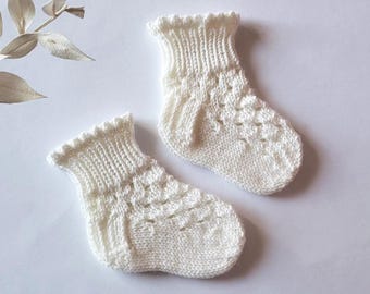 Baby Lace Socks Knitting Pattern: 0-6 Months (PDF Download in ENGLISH)
