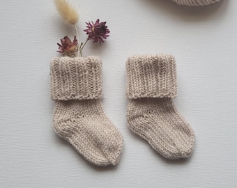 Preemie socks knitting pattern for babies - PDF download in English