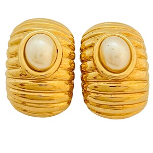 Vintage gold pearl massive designer runway clip on earrings