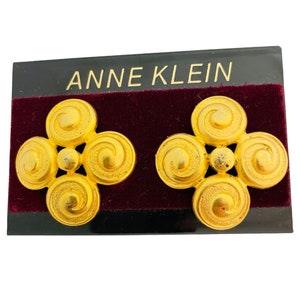 Vintage ANNE KLEIN gold Maltese cross designer runway clip on earrings