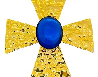 Vintage Maltese cross gold blue sapphire cabochon designer runway brooch