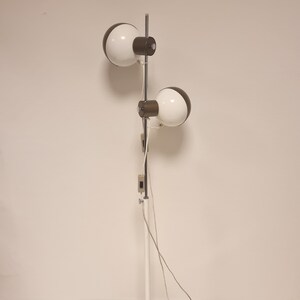 Vintage Space Age Floor Atomic Lamp on magnets. Height adjustable Two Shaded Eyeball Lamp 70