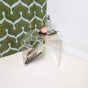 Vintage Lucite Plexiglasbord: Tidskriftsställ från rymdåldern