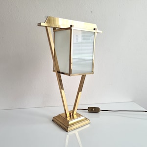 Vintage Mid Century Modern delightful brass big table lamp with milk glass