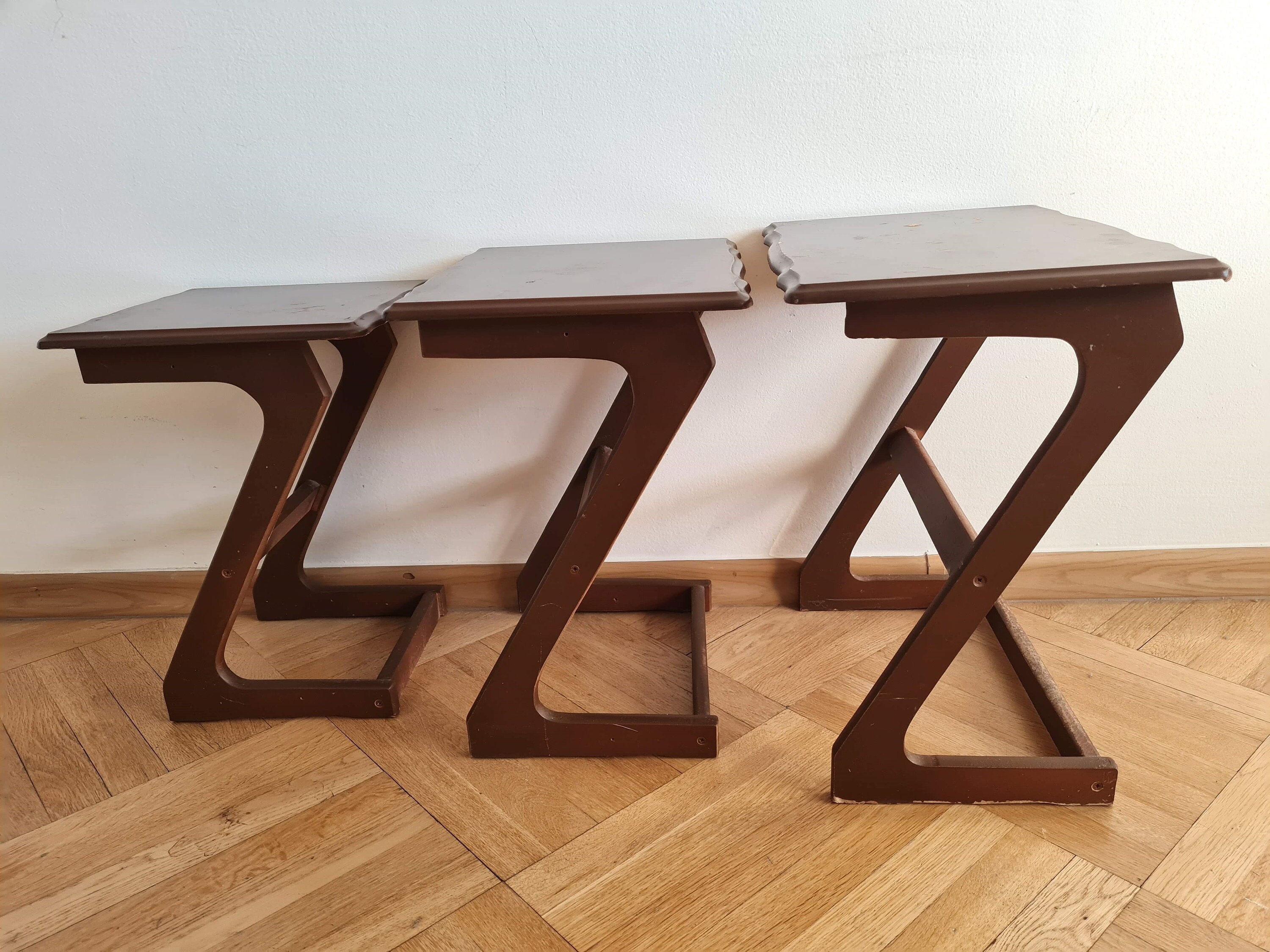 ヴィンテージ ミッドセンチュリー モダン ネストテーブル 3 点セット